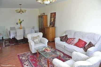 Dau in chirie vilă 3 camere 120 mp construiti sector 4 str. Odei