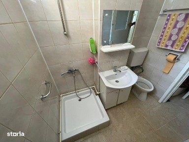 Apartament cu 3 camere, 60 mp, etaj 1, Pitesti bulevardul Republicii