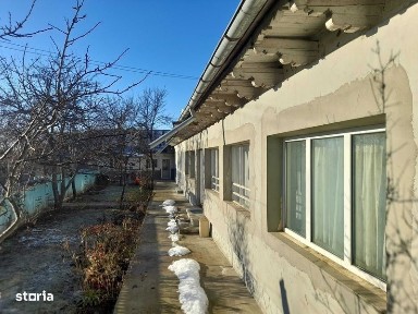 Casa si teren de vanzare Slobozia Roznov
