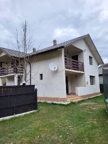 Casa de vacanta de vanzare in Lepsa