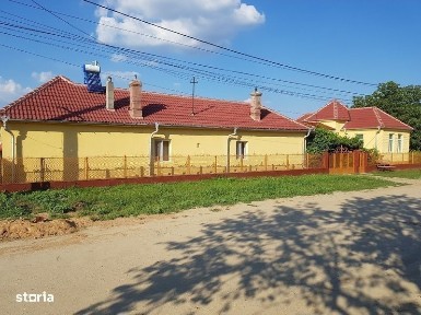 Casa si teren de vanzare Sat Smardan la 7km de Calafat