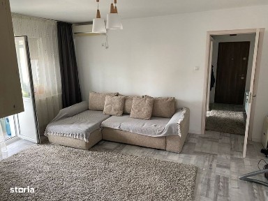 Vand apartament cu 2 camere