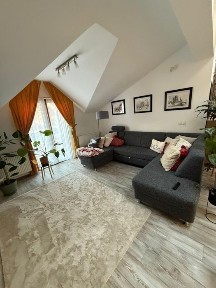 Apartament lux 3 camere spre inchiriere, situat Colinelor