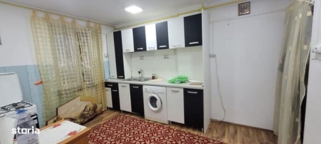 Apartament 2 camere Onesti, parter, zona de sus.