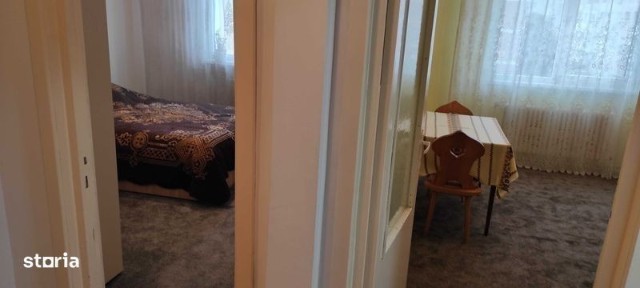 Inchiriez apartament 2 camere, zona Cernegura