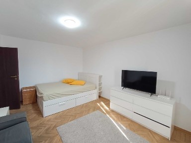 Garsoniera premium