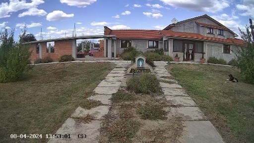 Casa de vanzare,este situoata la 15,kl de Slatina in Brincoveni jud.