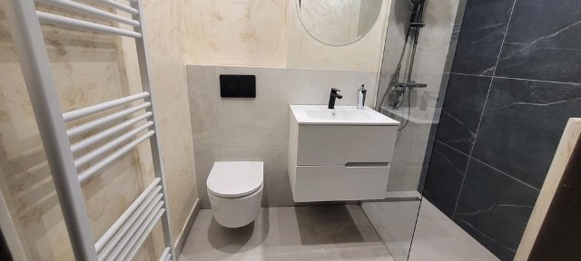 Apartament 2 camere In Onesti, etaj 2. Zona de sus