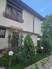 Inchiriez casa cu foisor in curte in Mamaia Nord langa Alezzi