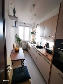 Proprietar vand apartament 2 camere semidecomandat strada Garii,Bacau
