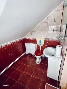 inchiriez casa in Rasnov, pt firme, muncitori