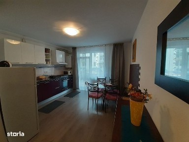 Inchiriez apart. 2 camere, ultracentral, 56mp