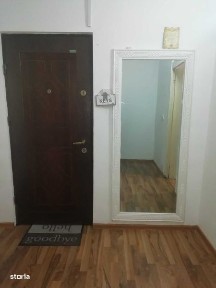 Inchiriez apartament