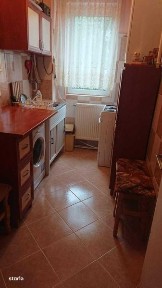 vand apartament cu 2 camere,60000 euro