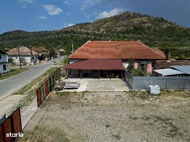 Strada Scolii, Dezna, Arad