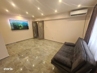 Proprietar ap 4 camere decomandat centrala,et 7/8 pe principala la Z27