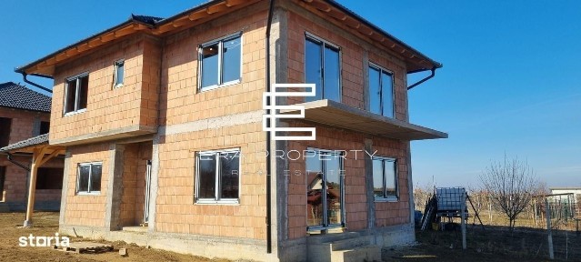 Casa individuala /carport/teren 450 mp, Poplaca