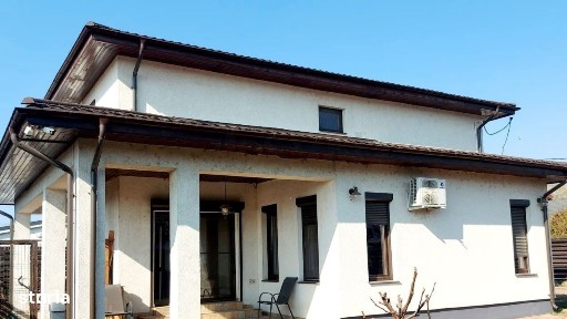 Strada Independentei, Crevedia, Dambovita