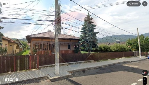 Casă tradițională + teren generos, în centrul Măneciu lângă Primărie