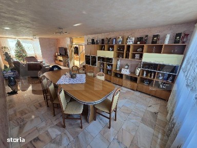 Casa impunatoare si spatioasa, 9 camere, zona Alba-Micesti