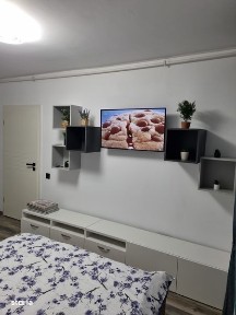 Inchiriez apartament Mangalia 400m plaja