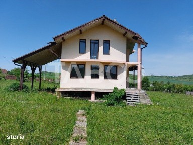 Casa de vanzare cu teren 2000 mp 5 camere Sura Mare Hamba Sibiu
