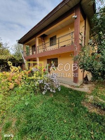 Casa P+1 si 1070 mp teren, loc. Dumbrava - Bacau