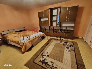 Casa de vanzare, 6 camere, Cartier Frumoasa