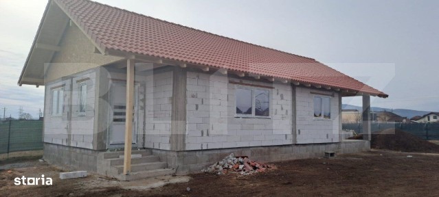 Casa cu 3 camere, 120 mp, zona Barabant