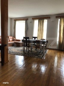Casa de vanzare, cu 7 camere, 350 mp u & 2850 mp teren