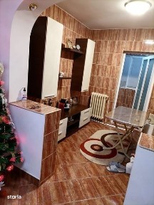 Vand apartament 2 decomandat Barlad