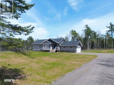 Vand casa in Canada cu bunker