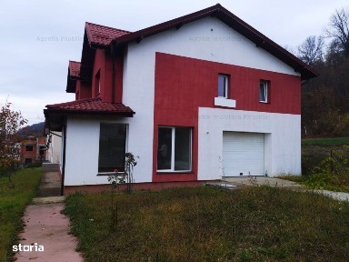 Central, Pitesti, Arges