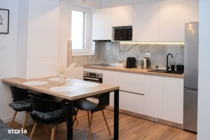 Chirie apartament cu 2 camere ultrautilat, nou