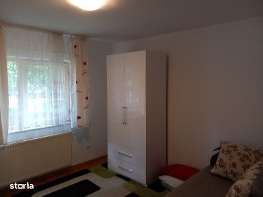 Inchiriez apartament 3 camere Untold