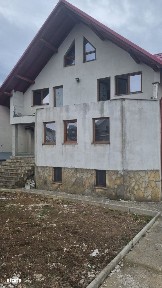 Casa Scheia de vanzare