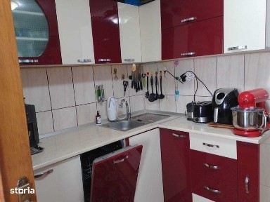 Apartament 3 camere decomandat, renovat 2021 si mobilat partial.