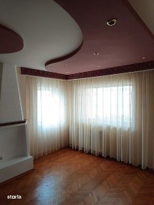 Vand apartament 3 camere decomandat