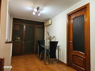 Vand apartament 2 camere, zona centrala, complet mobilat si utilat