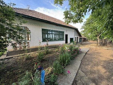 Casa + teren Booveni