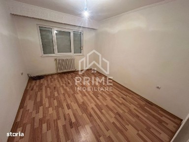 Apartament 4 camere, 55 mp decomandat, zona Cetate