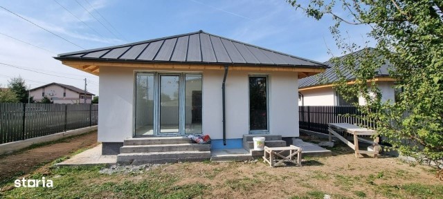 Casa 3 camere Clinceni racordata la toate utilitatile, STB la 200m!