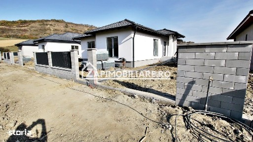 Casă la cheie pe 1 nivel 4cam. 2 bai,1 dresing 650 mp. teren