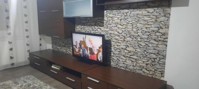 Închiriez apartament 2 camere Ireg