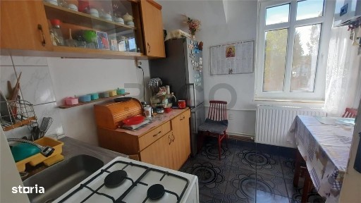 RECO Apartament cu 3 camere, zona Episcopia