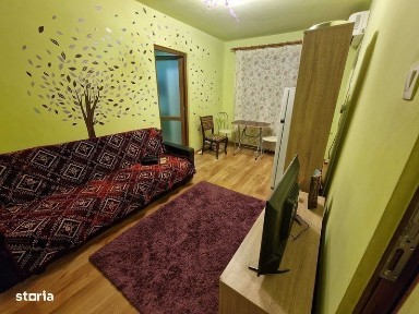 Ofer spre inchiriere apartament 2 camere semidecomandat