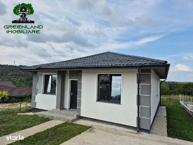Casa plan parter, 4 camere, 140 mp, 450 teren, Valea Adanca 5 drumuri