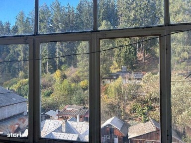 Vand apartament cu 2 camere in Vatra Dorneri
