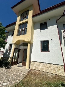 Oportunitate de investitie! Casa impartita in 10 apartamente, 480mp