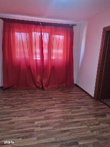 Plopeni (Central)apart 2 cam de vanzare